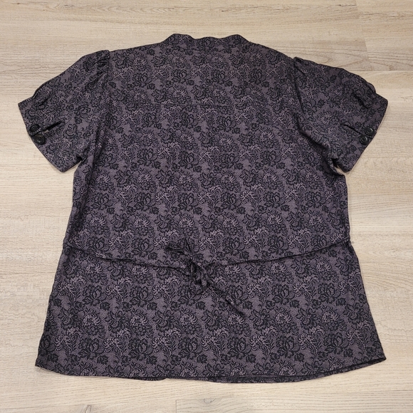 Divided by H&M blouse - Picture 2 of 3